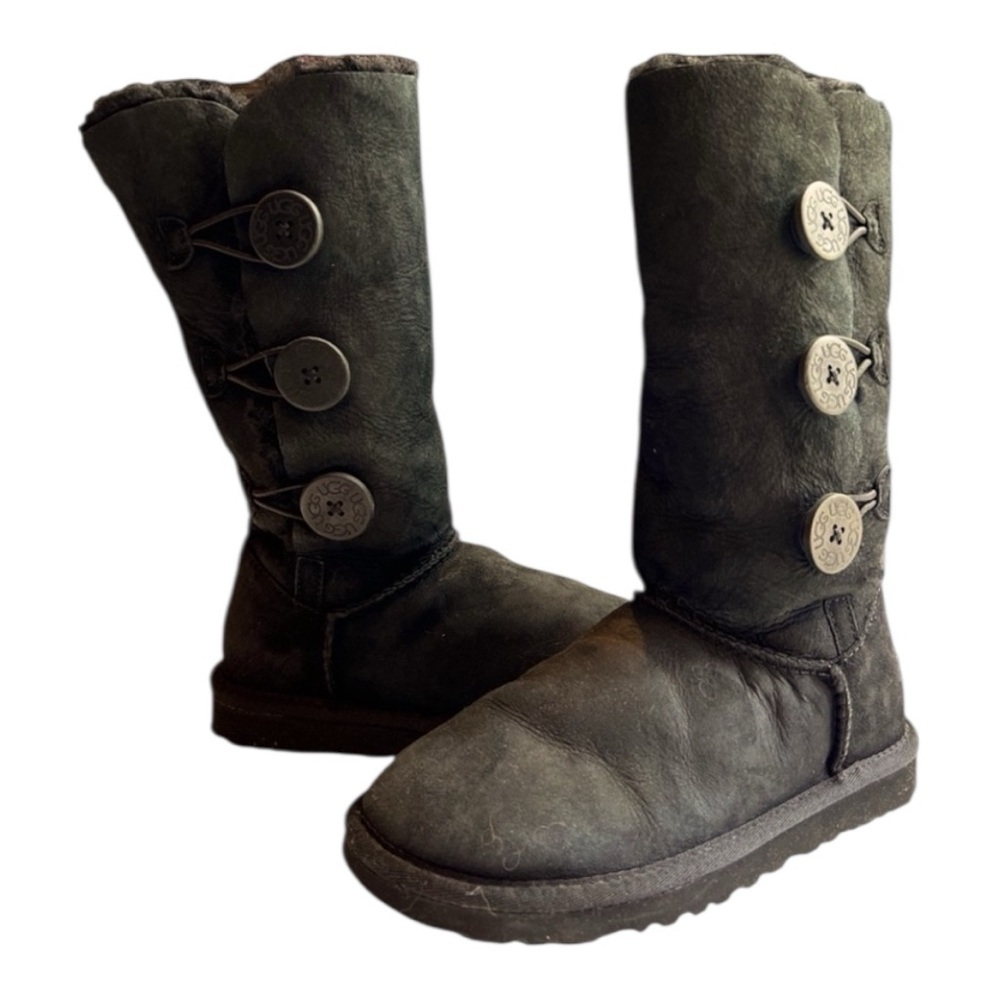 UGGs three button tall Sherpa suede black boots, size 5